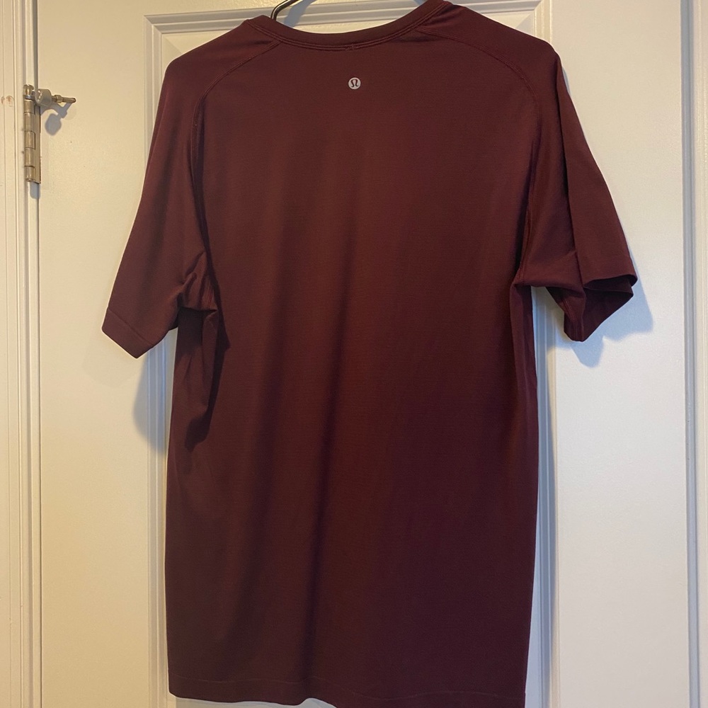 Men’s Lululemon metal vent tech short sleeve tee